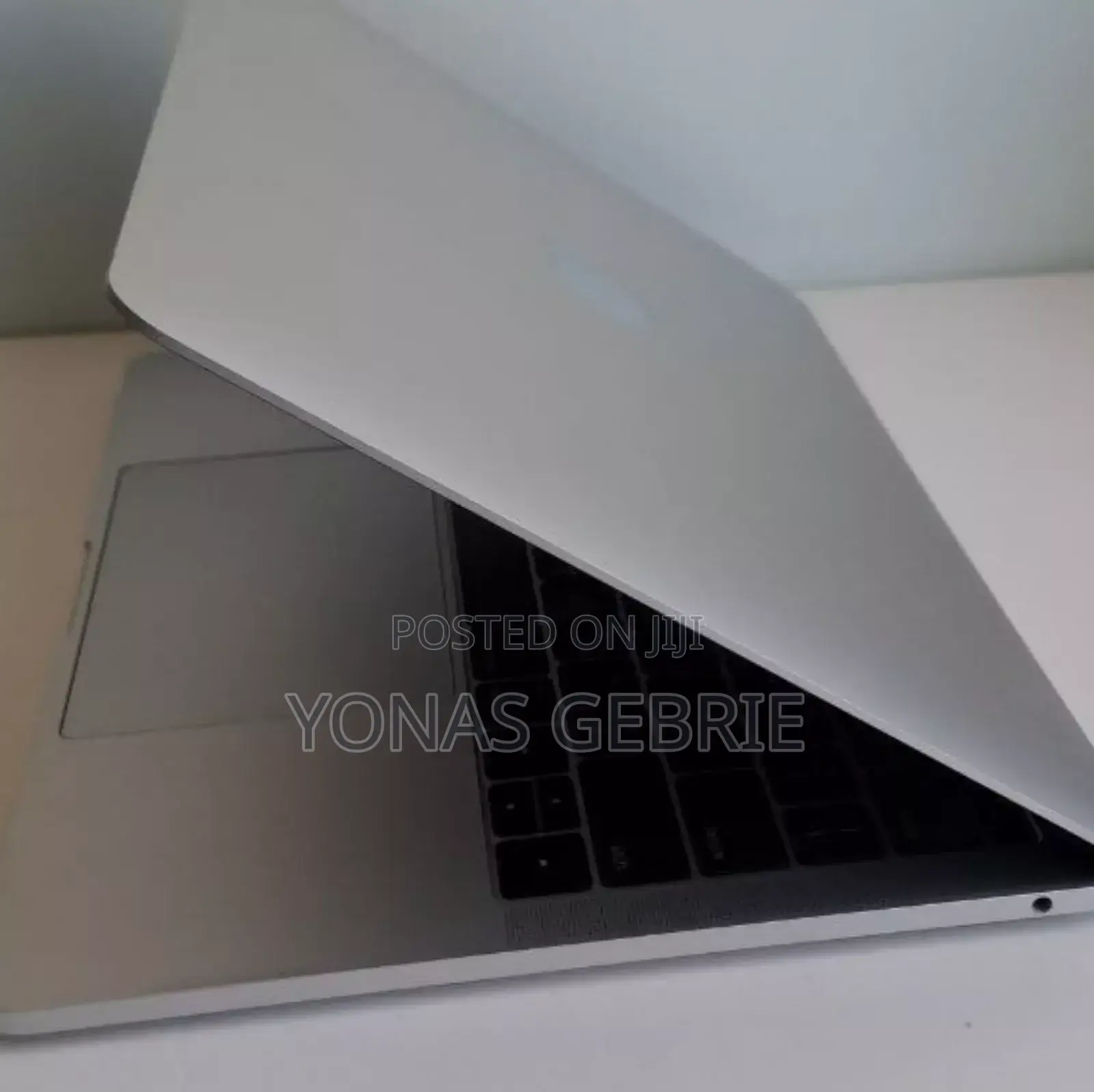 New Laptop Apple MacBook Pro 2017 8GB Intel Core I5 SSD 128GB