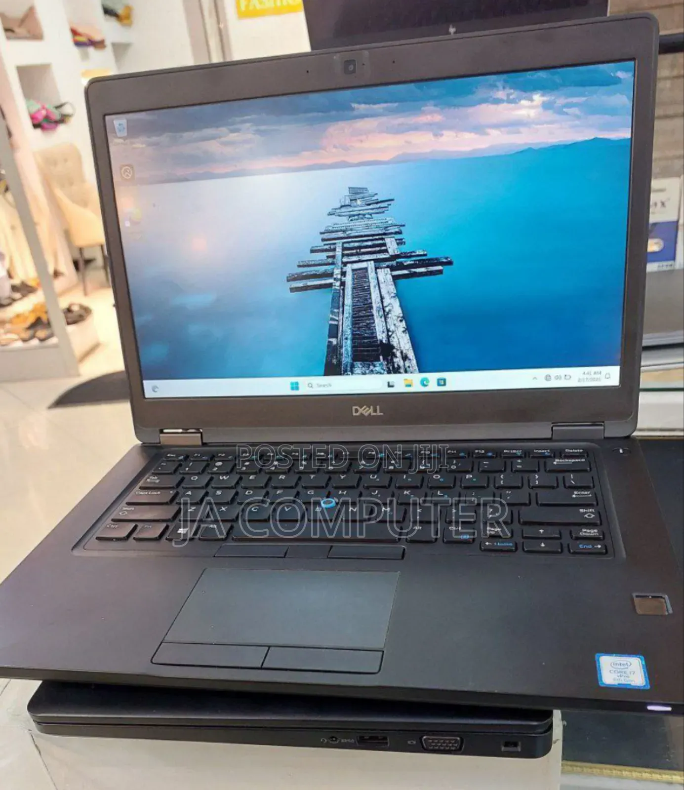 New Laptop Dell Latitude 5310 8GB Intel Core I7 SSD 256GB