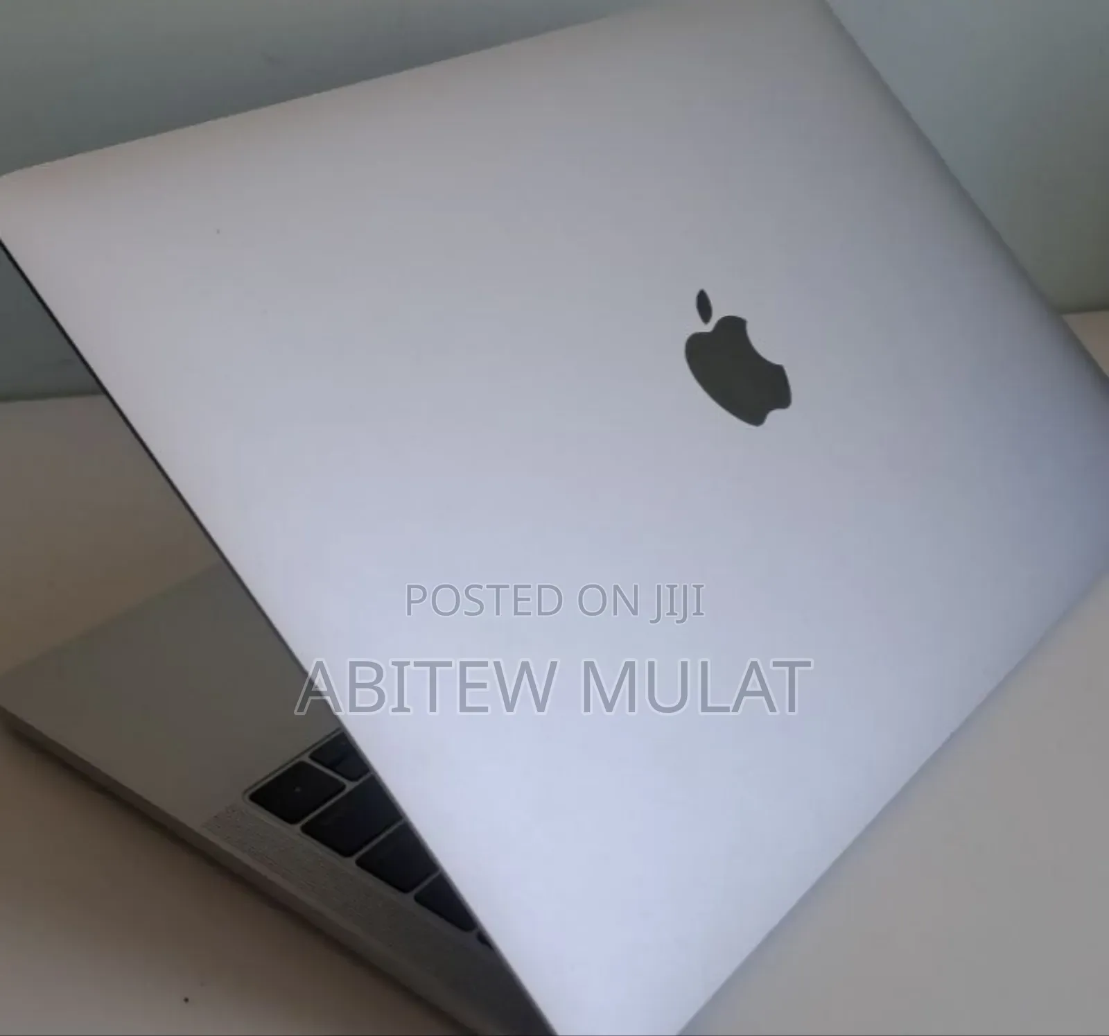 New Laptop Apple MacBook Pro 2017 8GB Intel Core I5 SSD 128GB