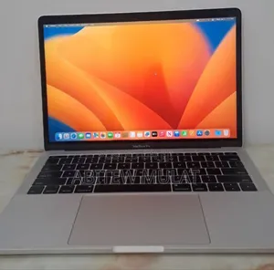 New Laptop Apple MacBook Pro 2017 8GB Intel Core I5 SSD 128GB