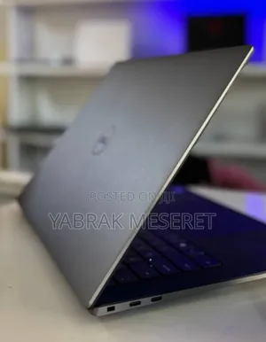 New Laptop Dell Precision 5570 32GB Intel Core I9 SSD 1T