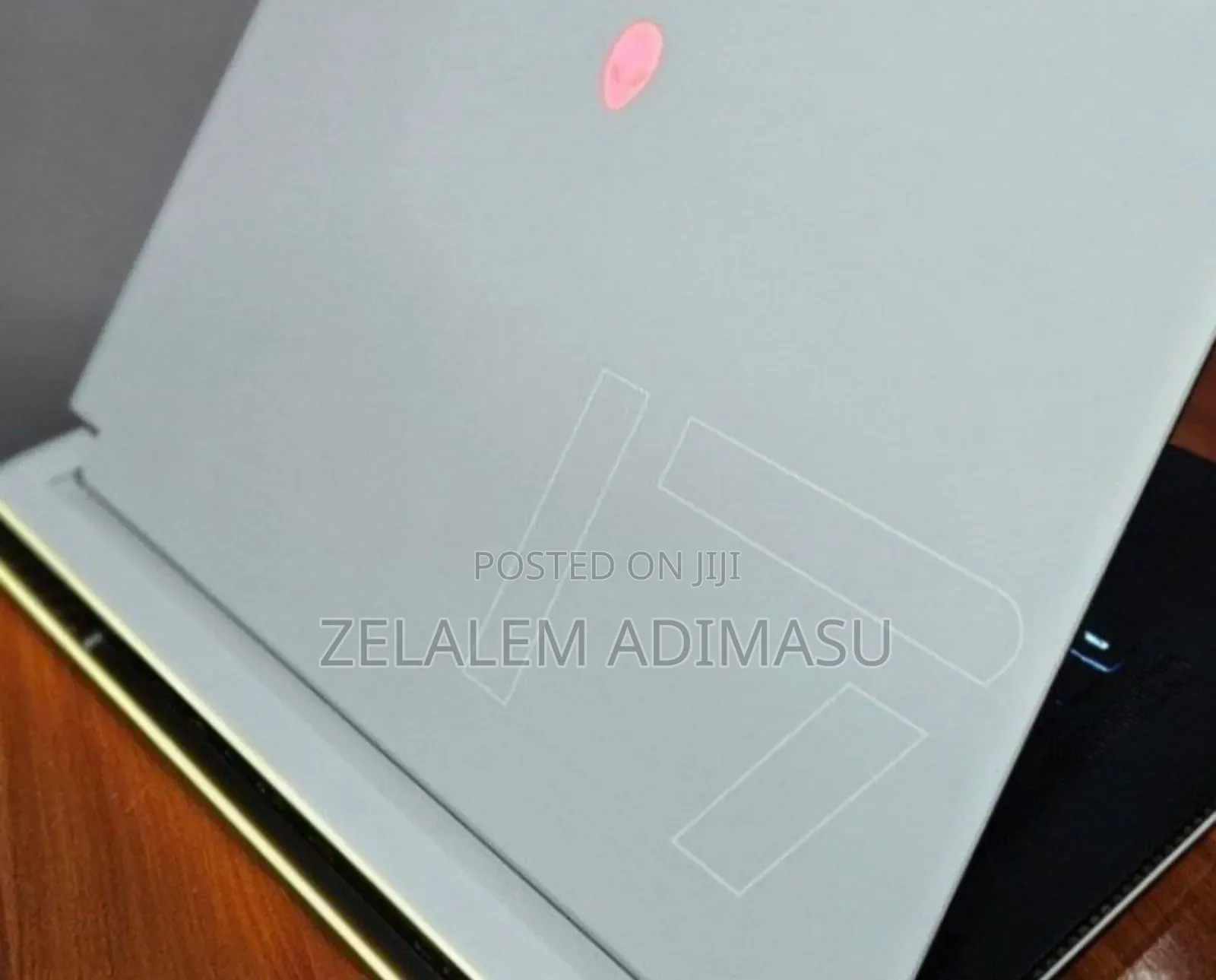 New Laptop Alienware M17x R2 16GB Intel Core i7 SSD 1T