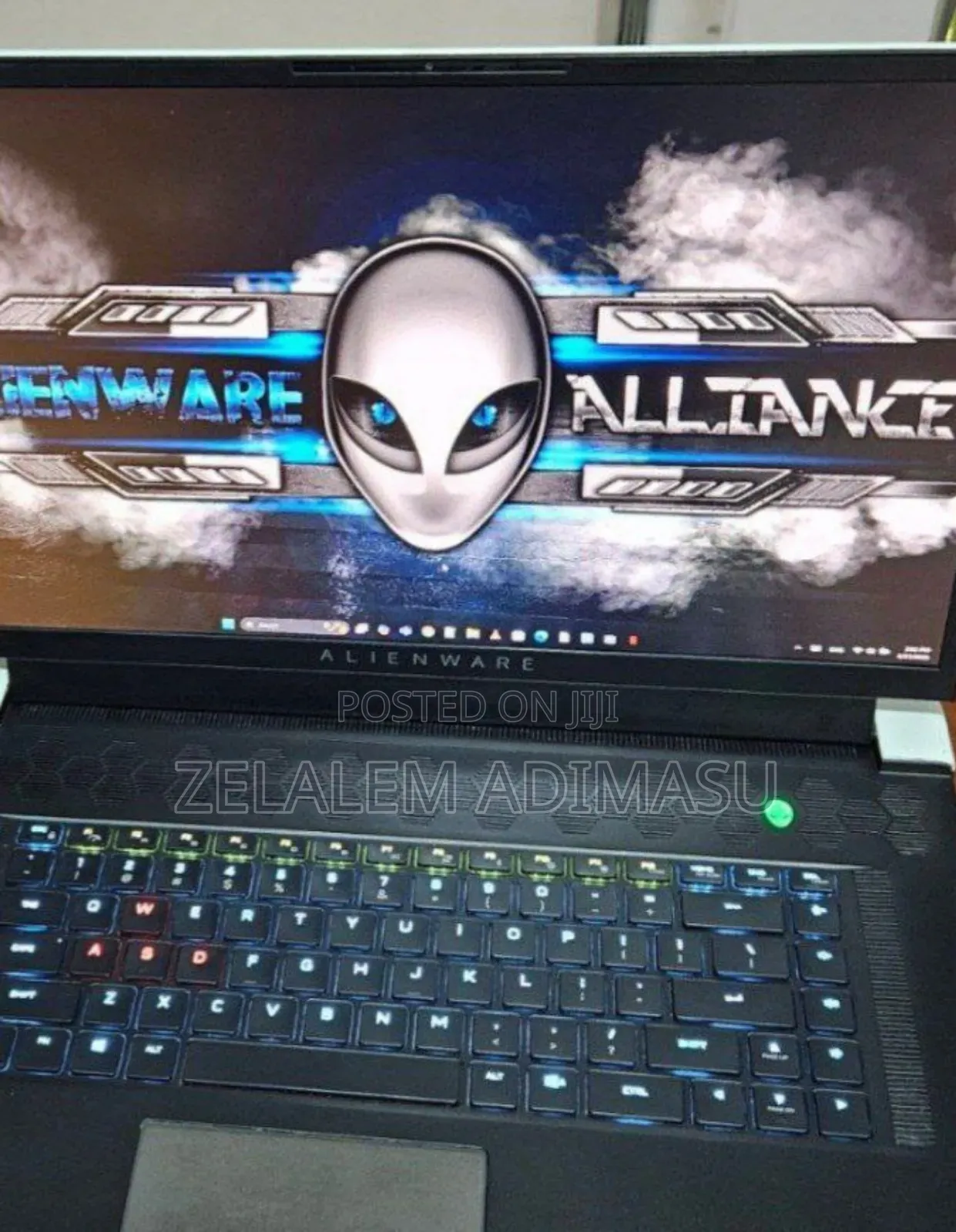 New Laptop Alienware M17x R2 16GB Intel Core i7 SSD 1T