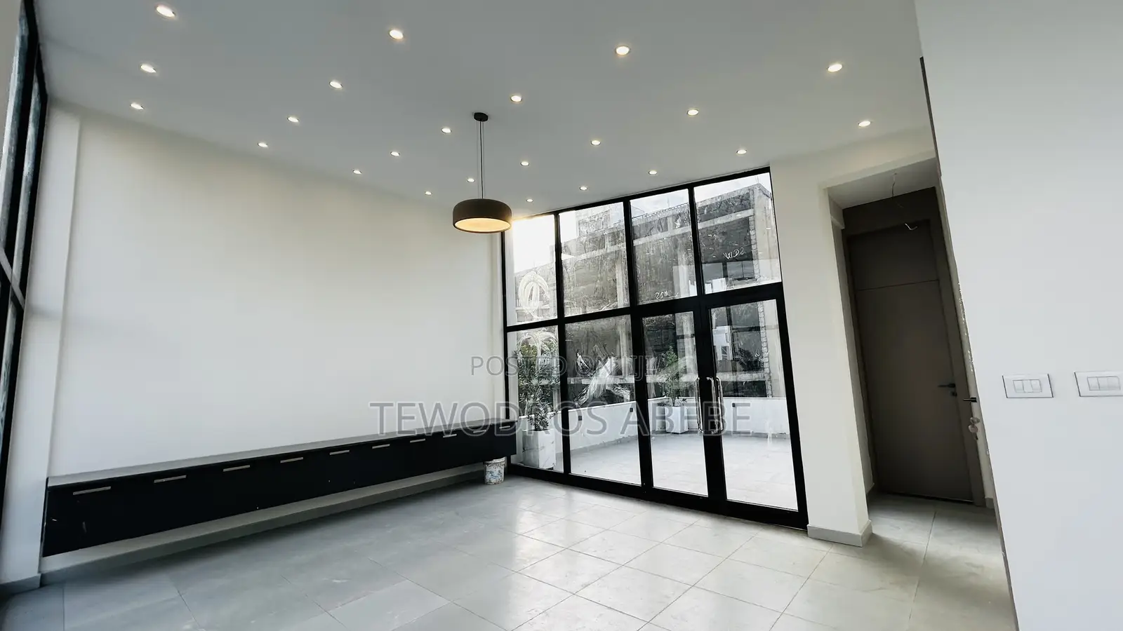 6bdrm House in Yeka for sale