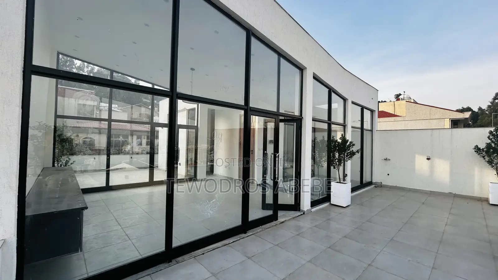 6bdrm House in Yeka for sale