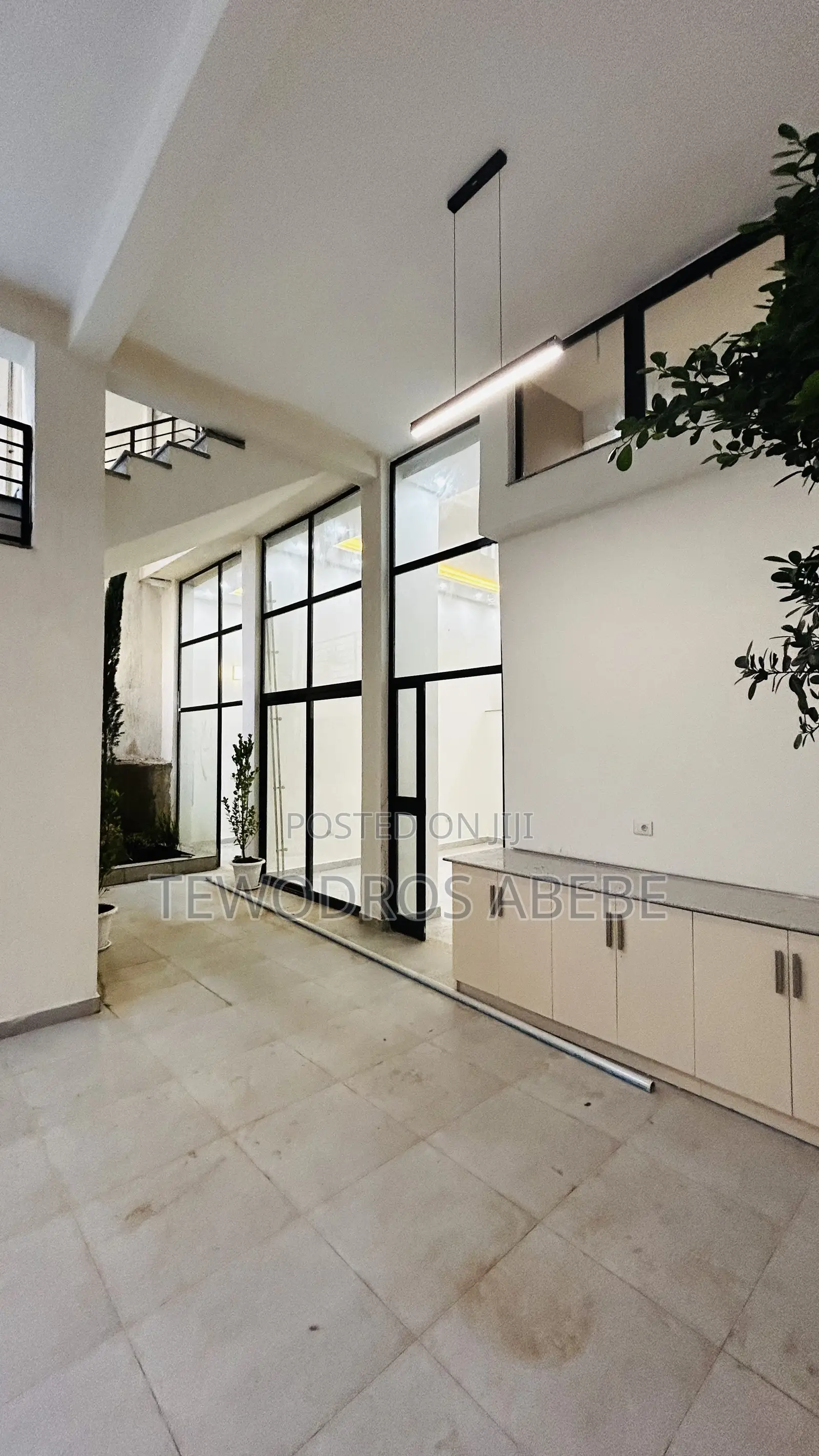 6bdrm House in Yeka for sale