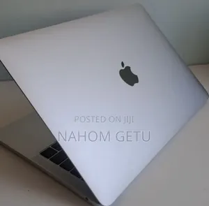 New Laptop Apple MacBook Pro 2017 8GB Intel Core I5 SSD 128GB