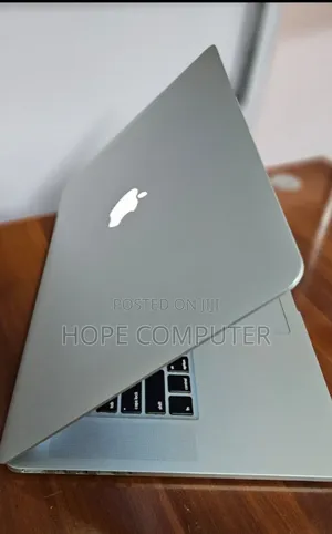 New Laptop Apple MacBook Pro 2014 16GB Intel Core I7 SSD 256GB