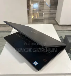 New Laptop Dell Precision 7520 16GB Intel Core I7 SSD 512GB