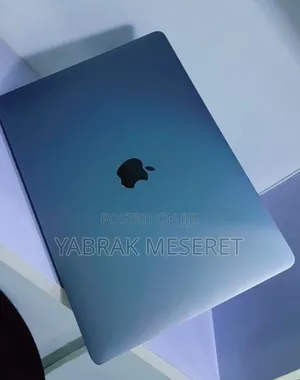 New Laptop Apple MacBook Pro 2020 16GB Intel Core I5 SSD 1T