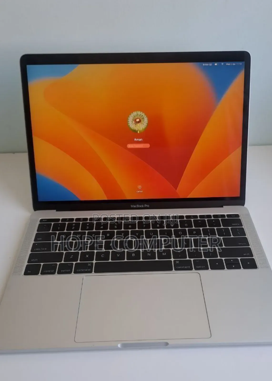 New Laptop Apple MacBook Pro 2017 8GB Intel Core I5 SSD 128GB