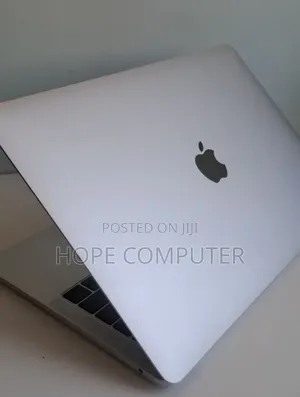 New Laptop Apple MacBook Pro 2017 8GB Intel Core I5 SSD 128GB