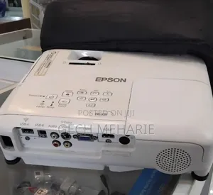 Photo - New Epson Projector Model Name: Eb-X31 Has : Bag Remote