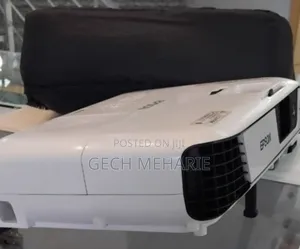New Epson Projector Model Name: Eb-X31 Has : Bag Remote