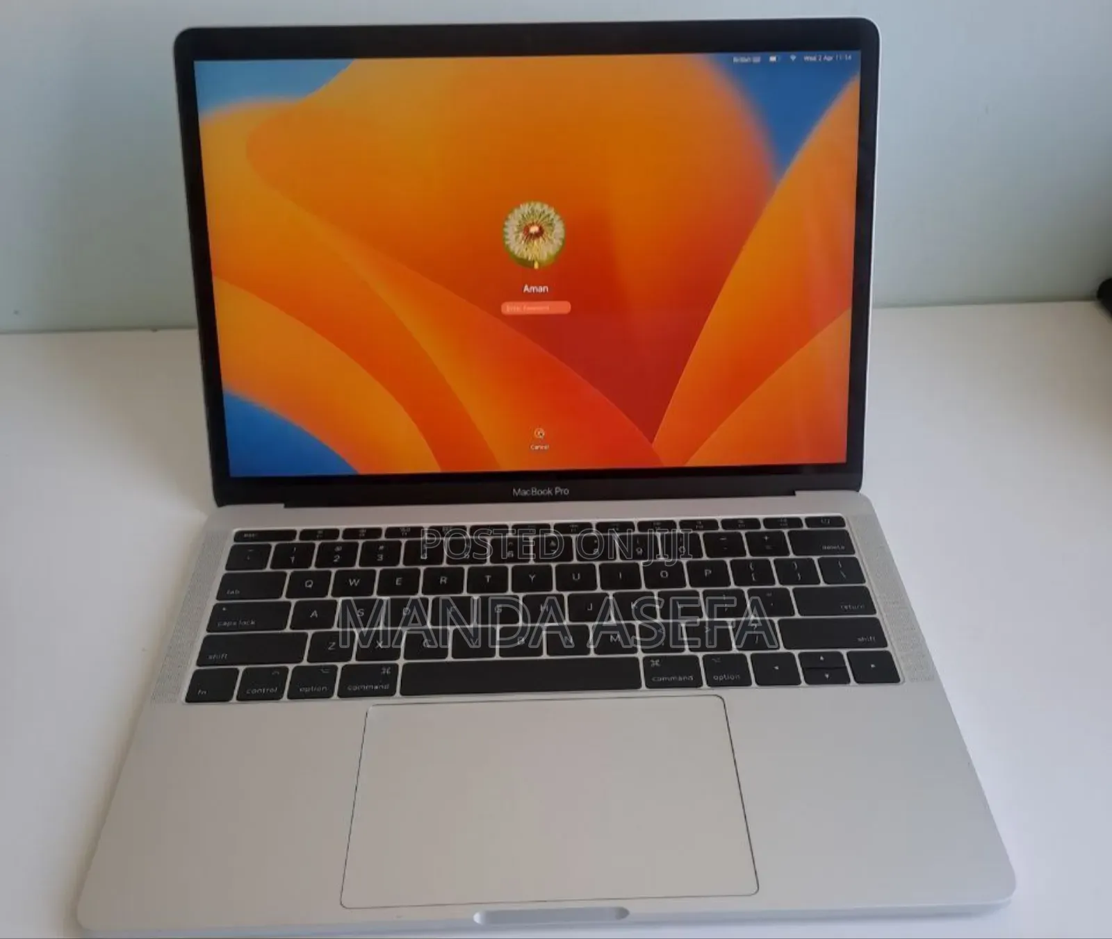 New Laptop Apple MacBook Pro 2017 8GB Intel Core I5 SSD 128GB