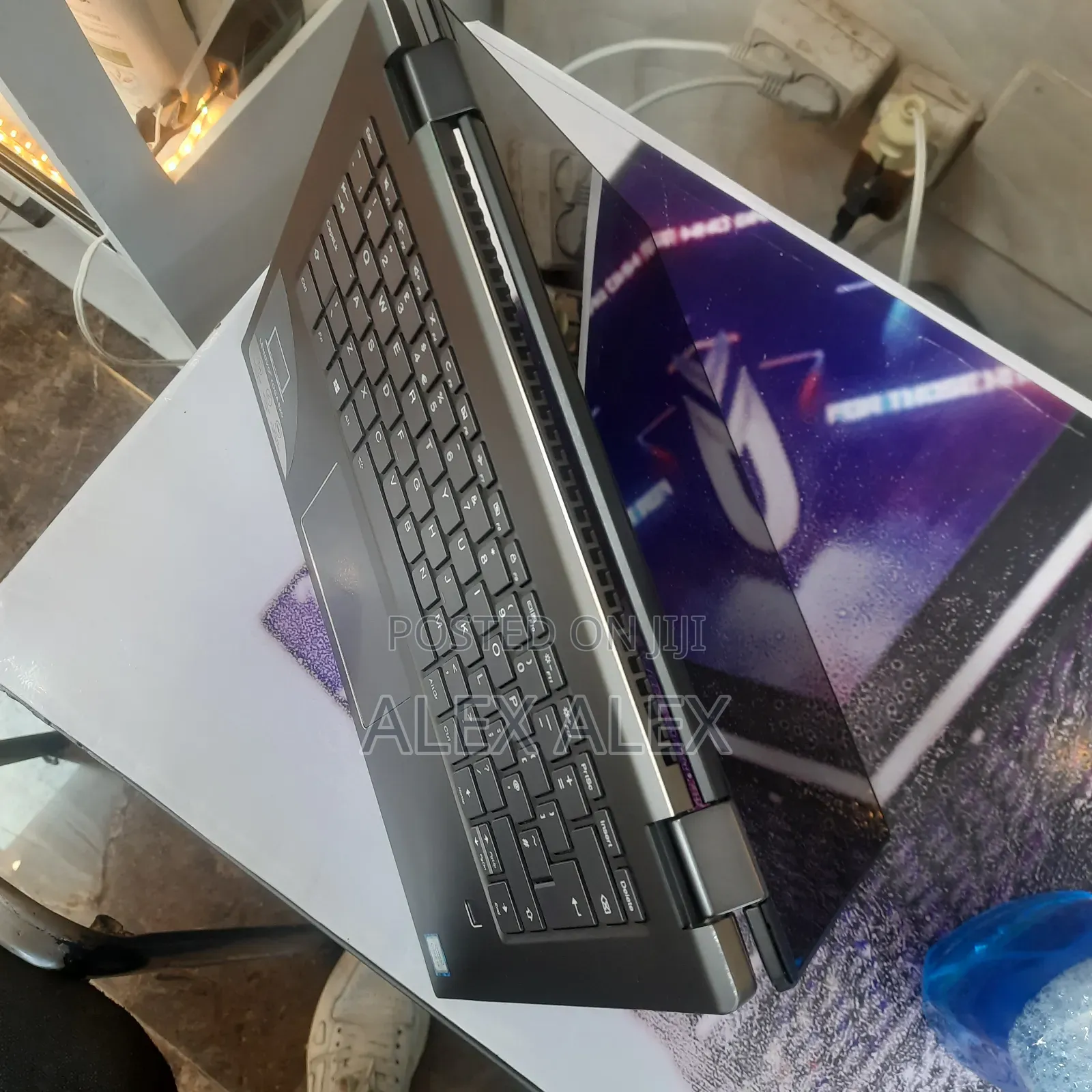 New Laptop Lenovo Yoga 260 8GB Intel Core I3 SSD 256GB