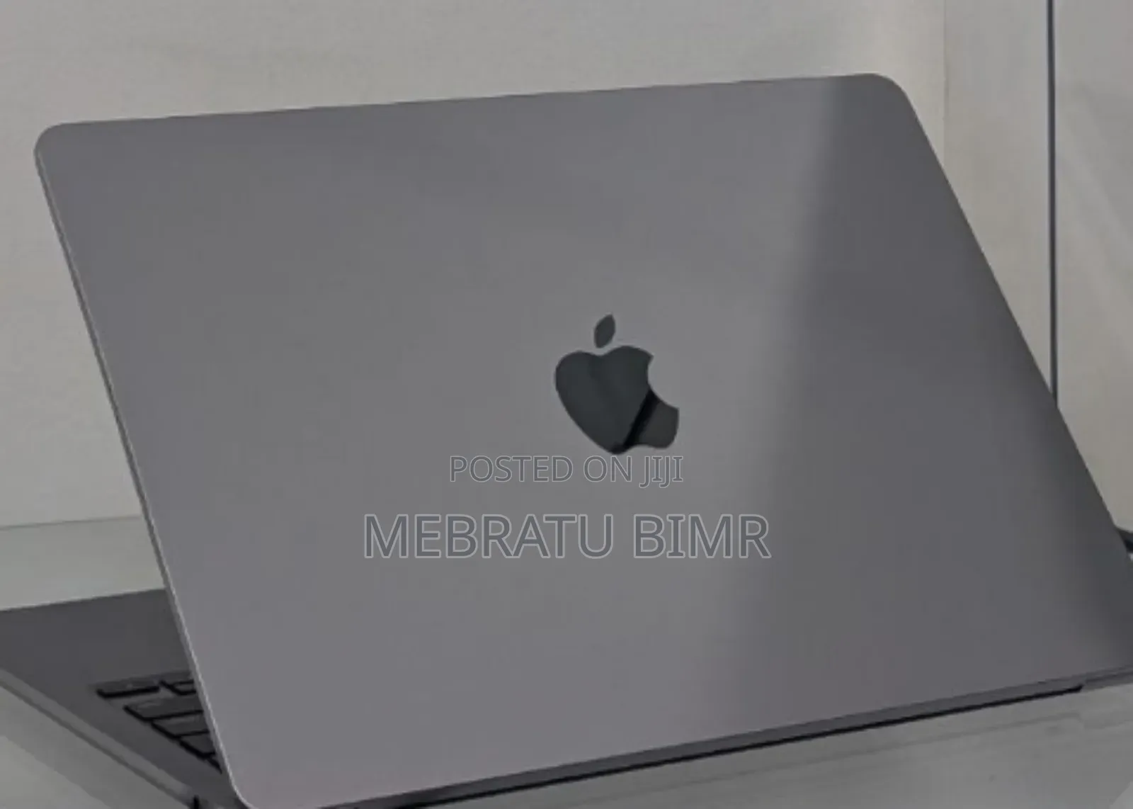 New Laptop Apple MacBook Air 2024 M3 13-Inch 8GB Apple M3 SSD 256GB