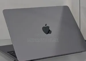 New Laptop Apple MacBook Air 2024 M3 13-Inch 8GB Apple M3 SSD 256GB