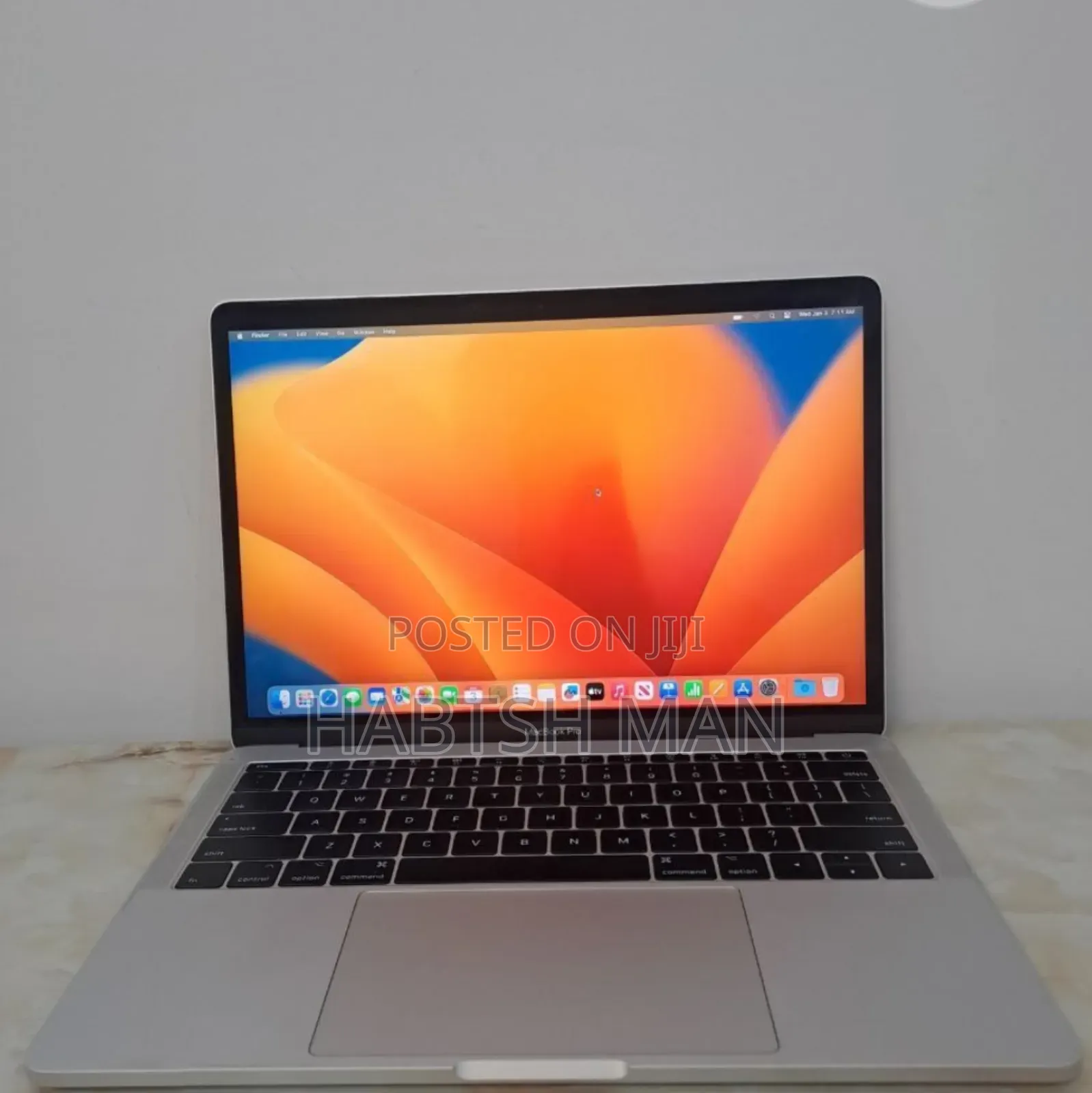 New Laptop Apple MacBook Pro 2017 8GB Intel Core I5 SSD 128GB