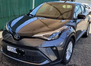 Photo - Toyota C-HR 2023 Gray