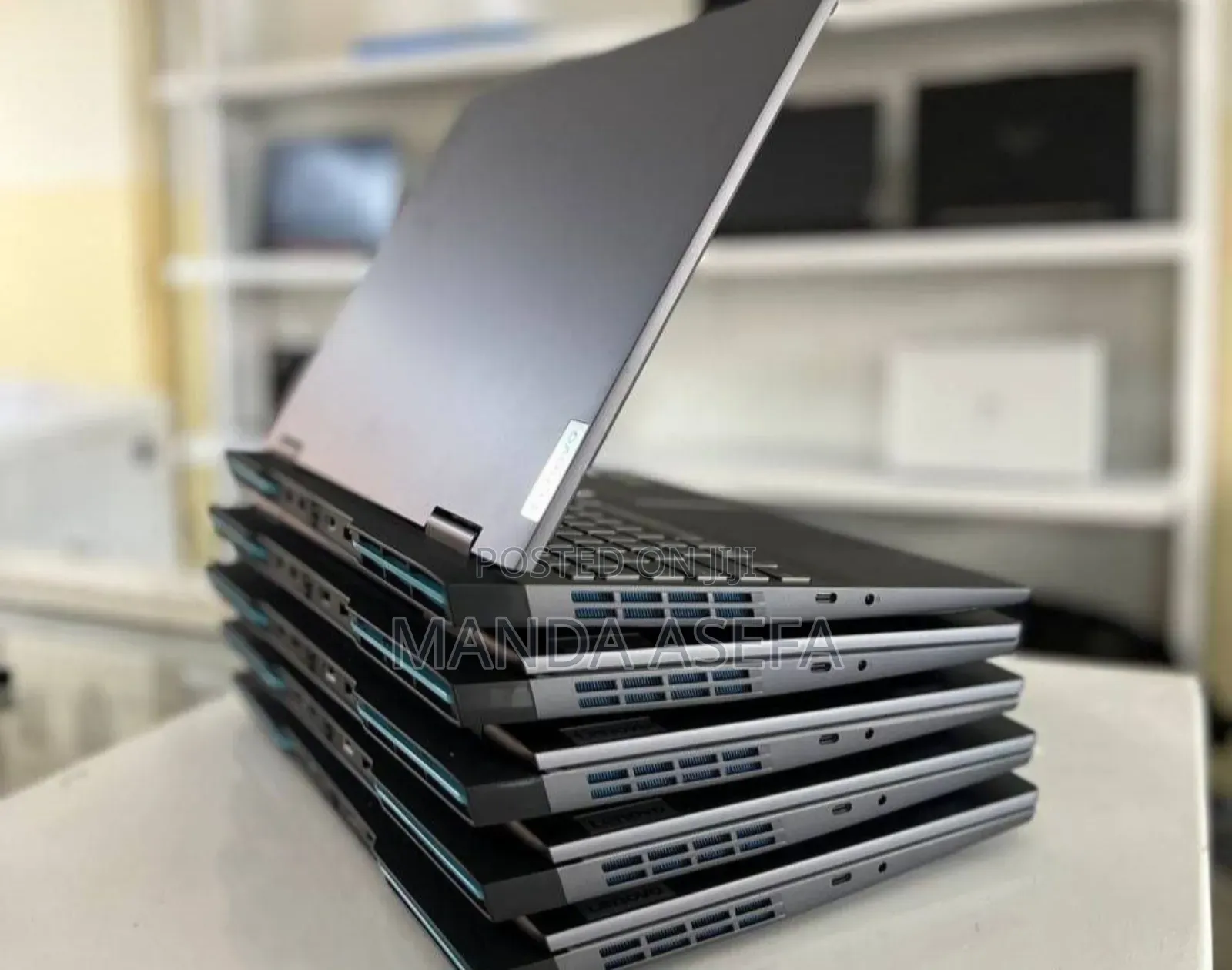 New Laptop Lenovo LOQ 15IRH8 16GB Intel Core I5 SSD 512GB
