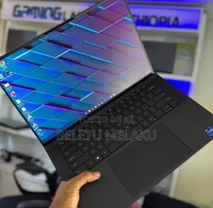 Photo - New Laptop Dell Precision 5570 32GB Intel Core I9 SSD 1T