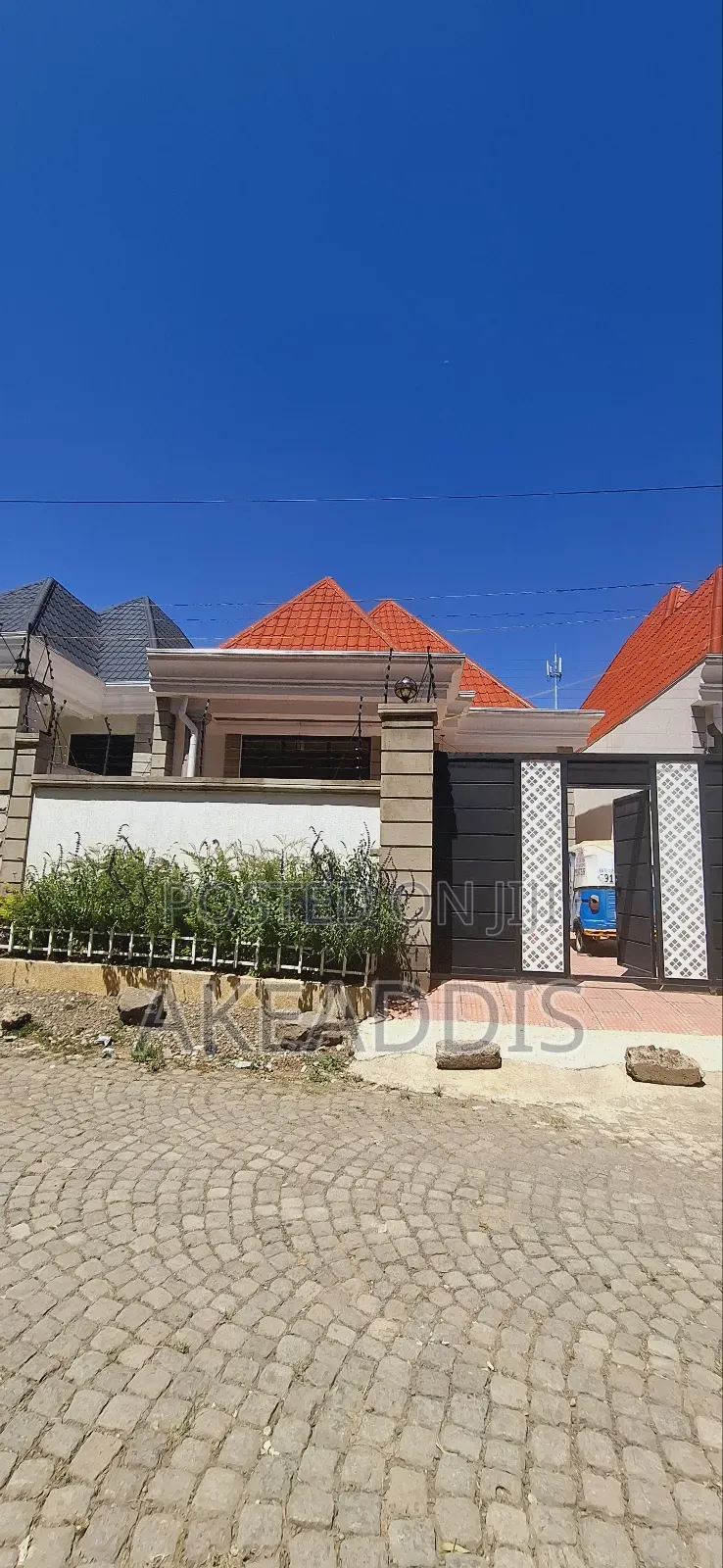 Furnished 4bdrm Villa in ሰሚት, Bole for sale