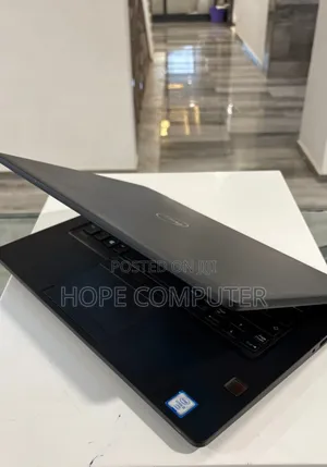 New Laptop Dell Precision 7520 16GB Intel Core I7 SSD 512GB