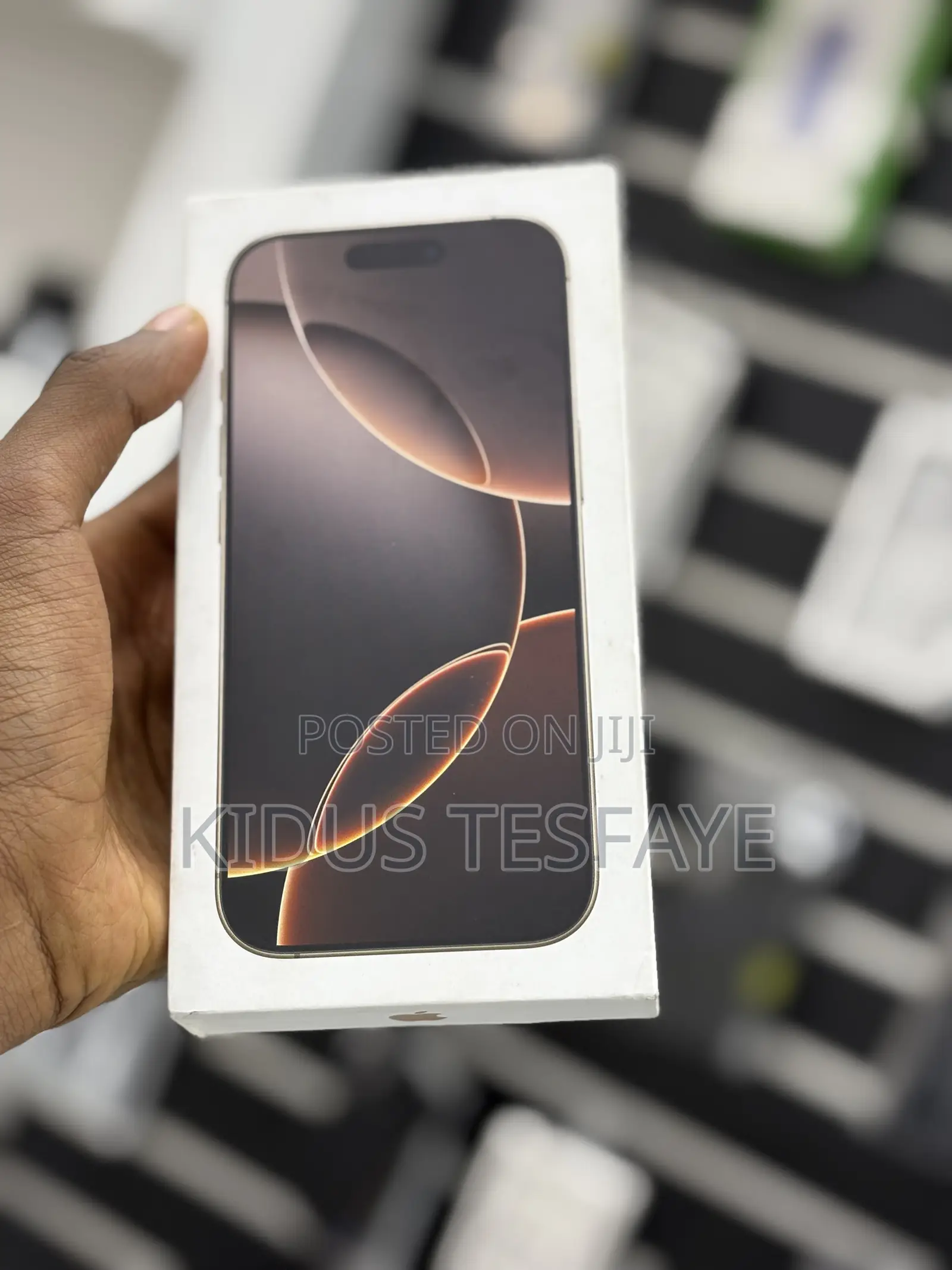 New Apple iPhone 16 Pro 512 GB Gold