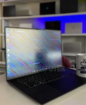 New Laptop Dell Precision 5570 32GB Intel Core I9 SSD 1T