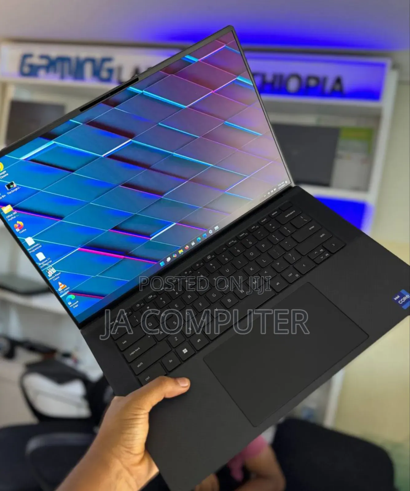 New Laptop Dell Precision 5570 32GB Intel Core I9 SSD 1T