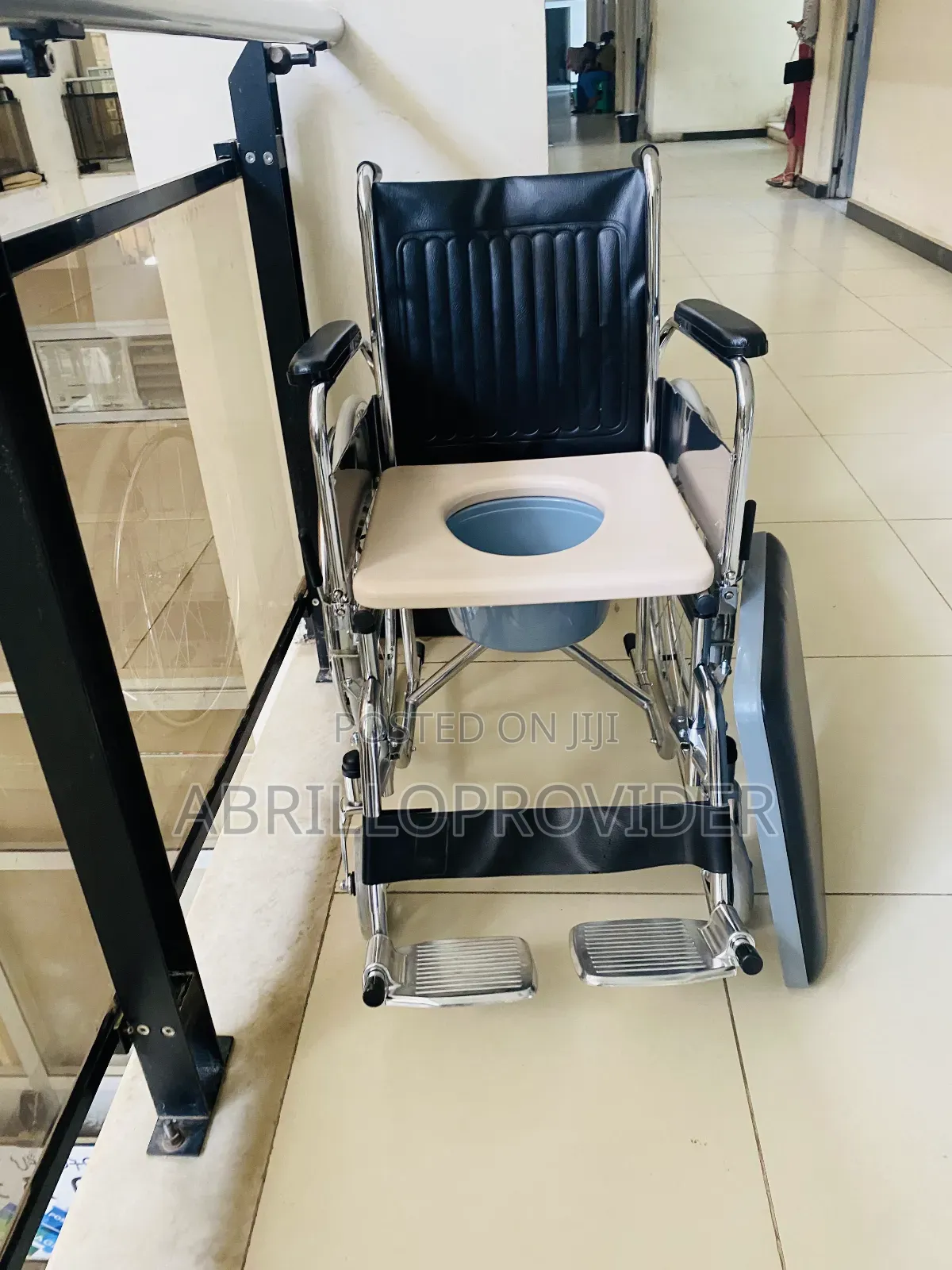 Toilet Wheelchair5wheelchair9wheelchair4wheelchair8wheelchai