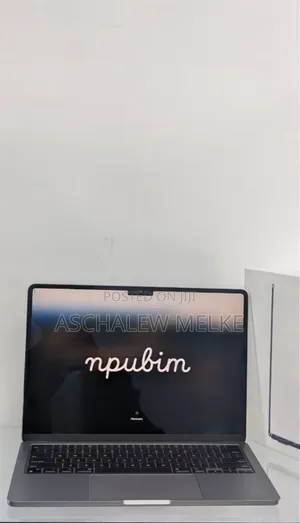 New Laptop Apple MacBook Air 2024 M3 13-Inch 8GB Apple M3 SSD 256GB