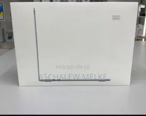 New Laptop Apple MacBook 16GB Apple M4 SSD 256GB