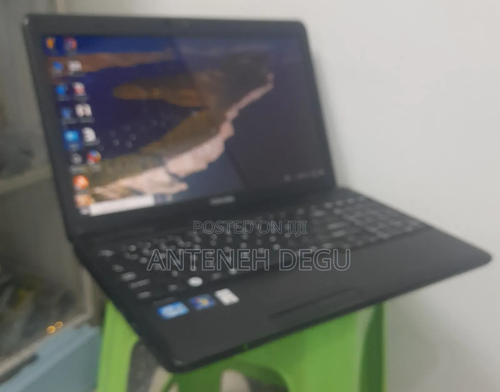 Laptop Toshiba Satellite C665 4GB Intel Core I3 HDD 320GB