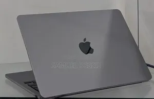 New Laptop Apple MacBook Air 2024 M3 15-Inch 8GB Apple M3 SSD 256GB