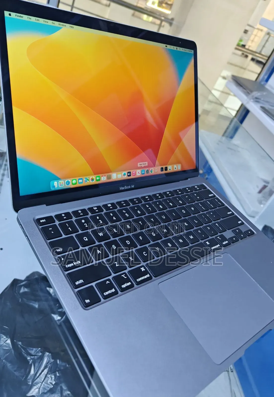 New Laptop Apple MacBook Air 2020 8GB Intel Core I5 SSD 256GB