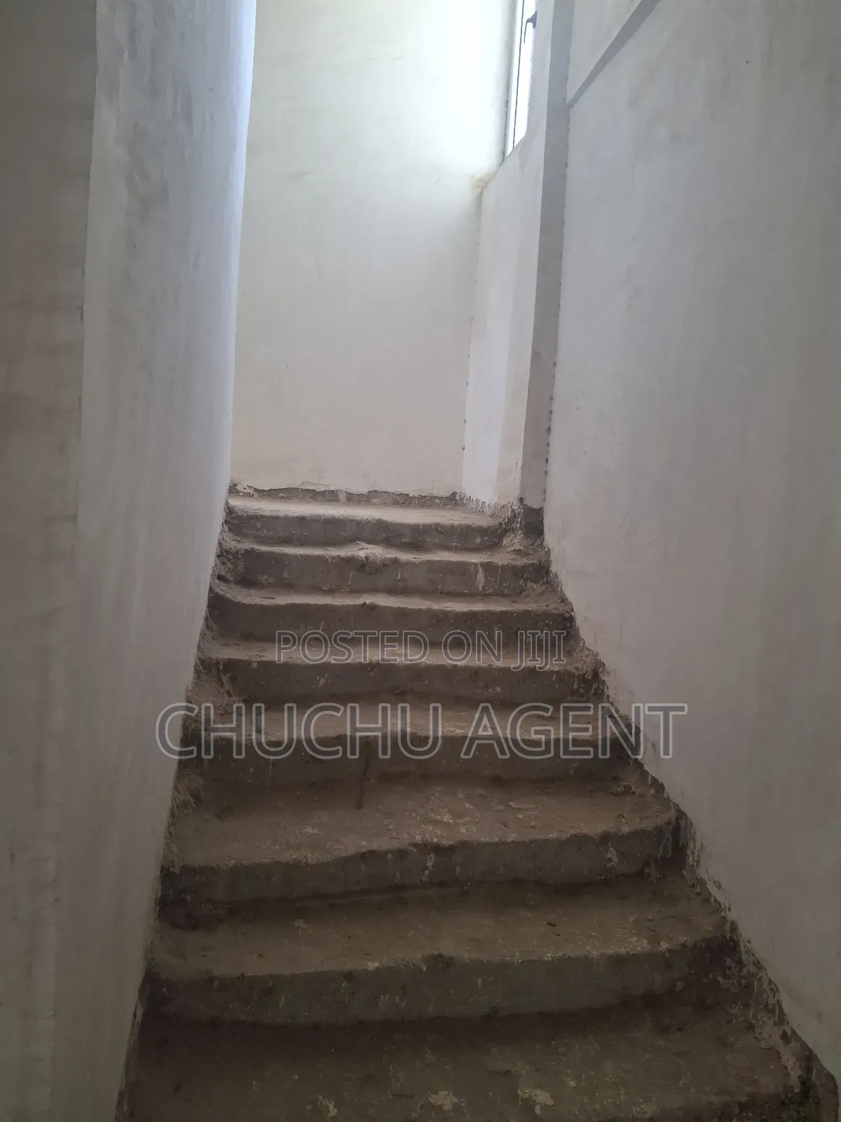20bdrm Apartment in Bole for sale