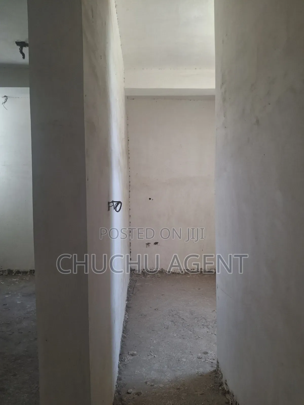 20bdrm Apartment in Bole for sale