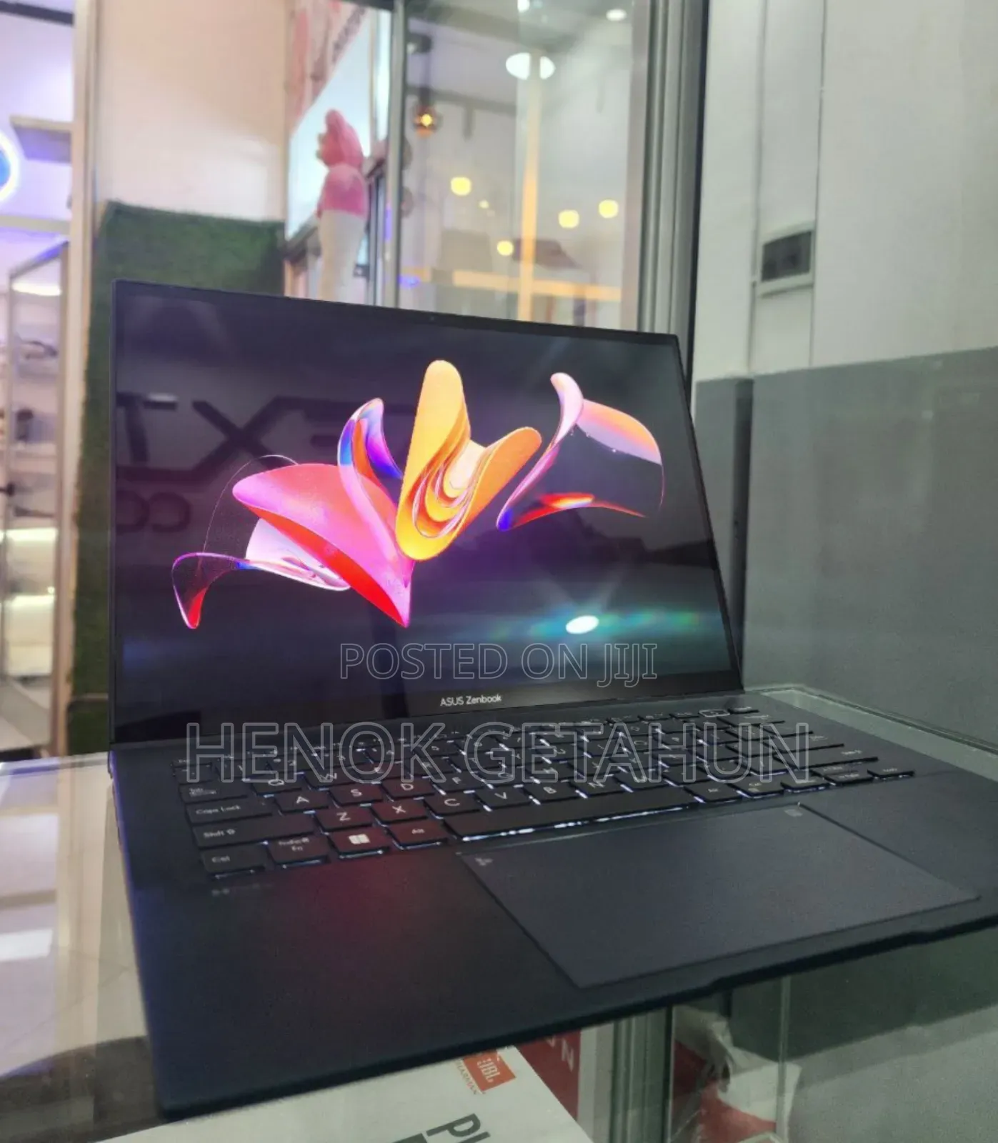 New Laptop Asus ZenBook S UX391UA 16GB Intel Core I7 SSD 512GB