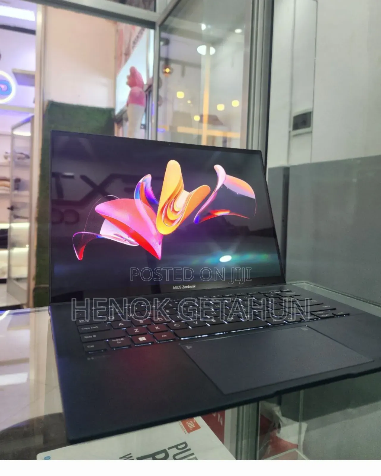 New Laptop Asus ZenBook S UX391UA 16GB Intel Core I7 SSD 512GB