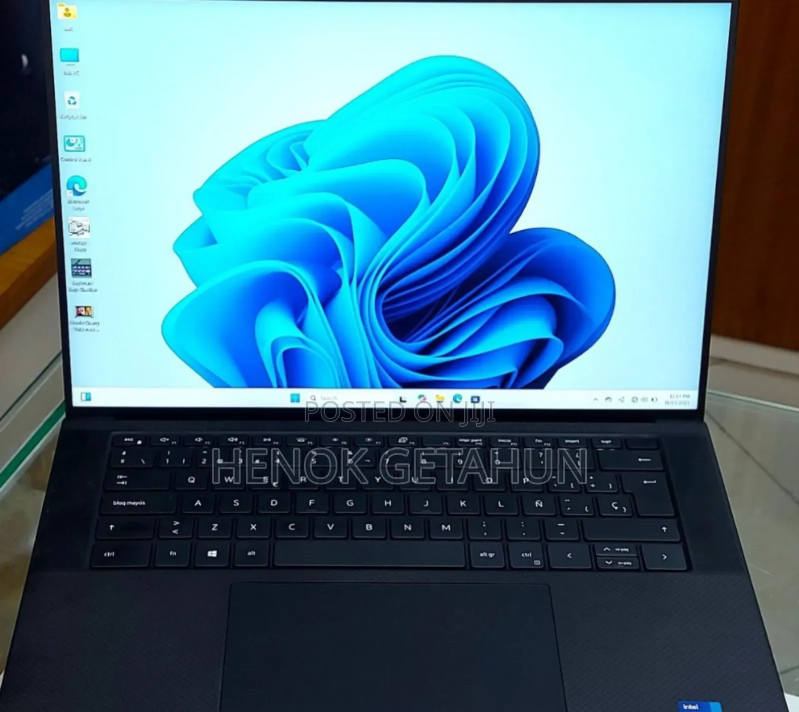 New Laptop Dell XPS 15 16GB Intel Core I7 SSD 1T