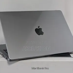 Photo - New Laptop Apple MacBook Pro 16GB Apple M2 SSD 512GB