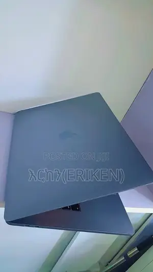 New Laptop Apple MacBook Pro 2017 16GB Intel Core I7 SSD 512GB