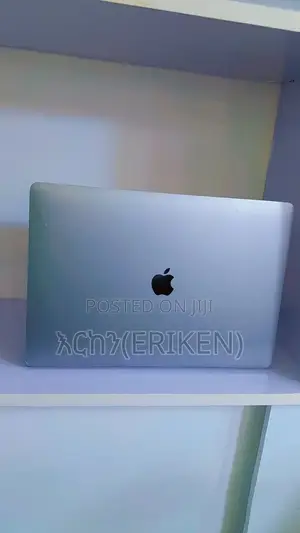 Photo - New Laptop Apple MacBook Pro 2017 16GB Intel Core I7 SSD 512GB