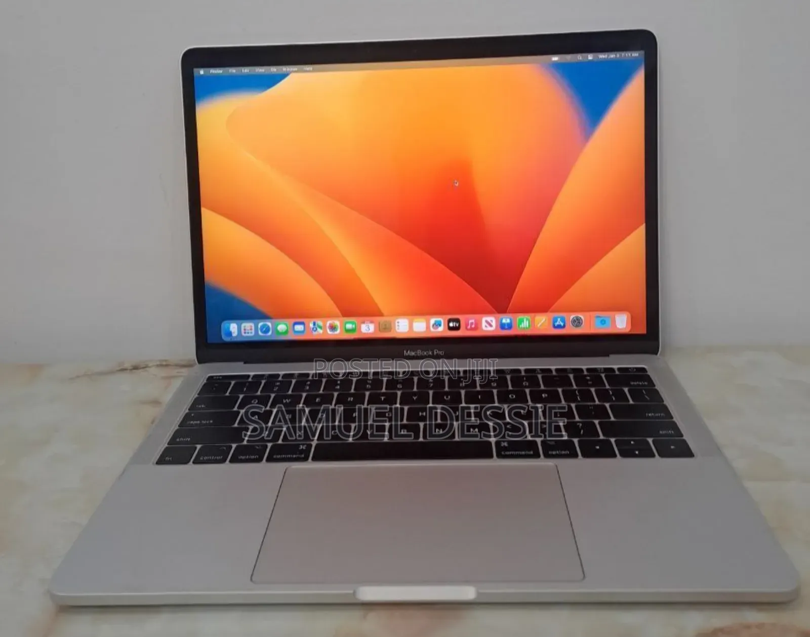 New Laptop Apple MacBook Pro 2017 8GB Intel Core I5 SSD 128GB