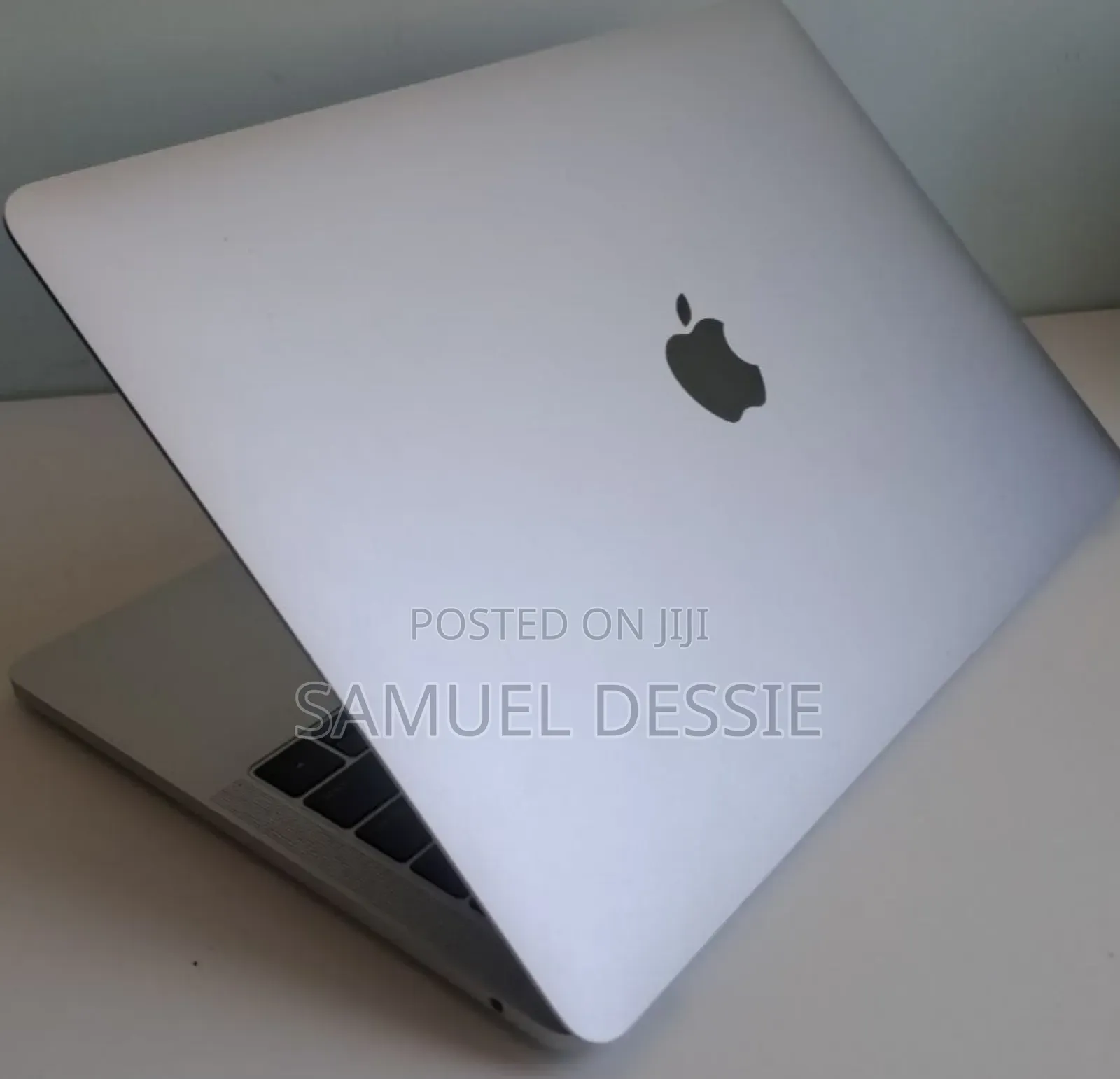 New Laptop Apple MacBook Pro 2017 8GB Intel Core I5 SSD 128GB