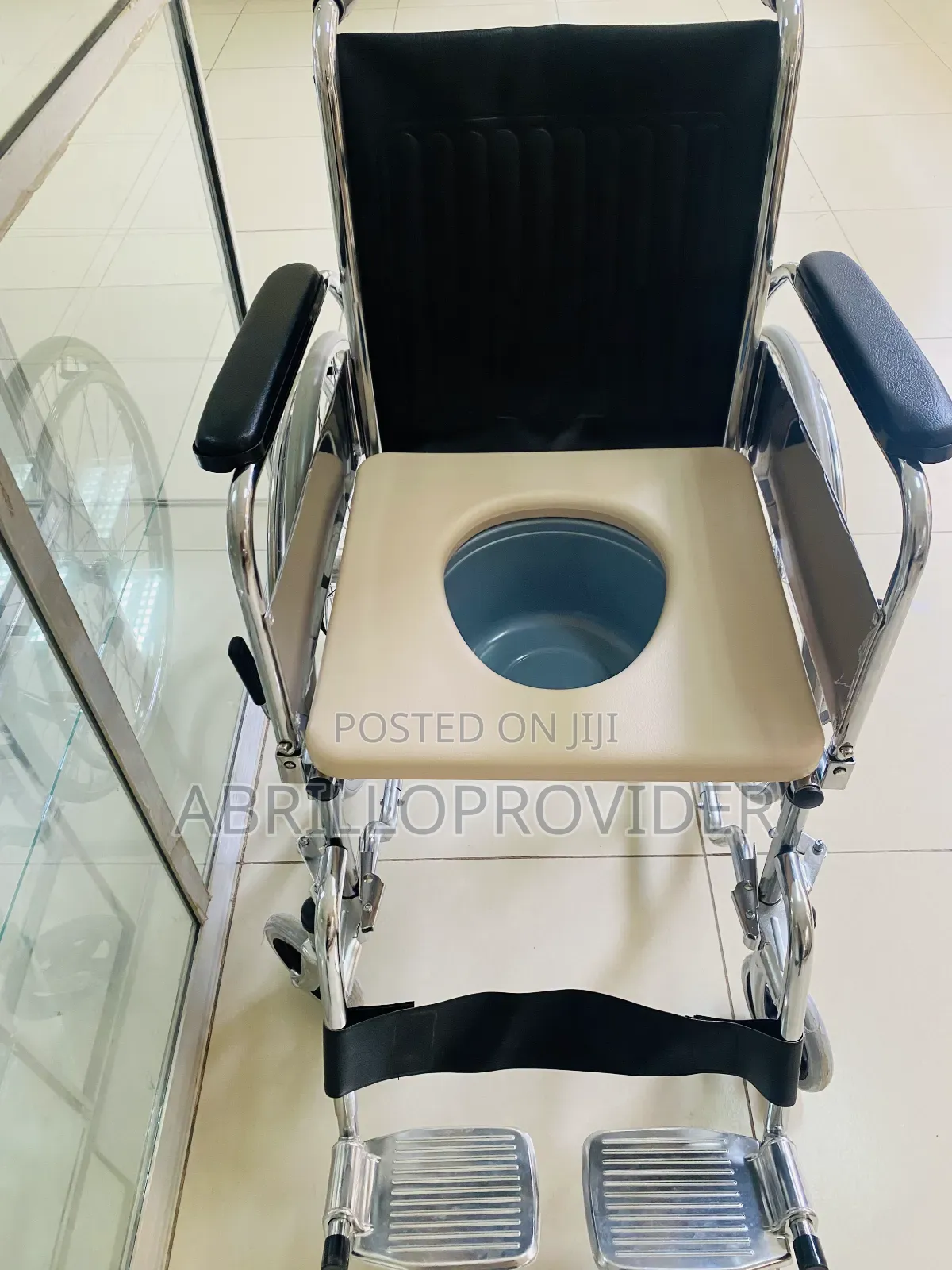 Toilet Wheelchair5wheelchair9wheelchair6wheelchair8wheelchai