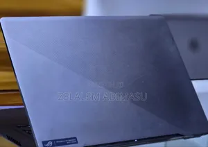 New Laptop Asus ROG Zephyrus G15 16GB Intel Core I9 SSD 1T