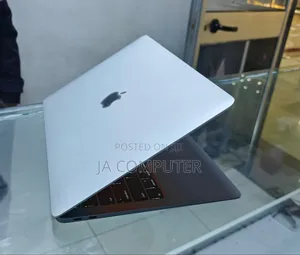 New Laptop Apple MacBook Air 2020 8GB Intel Core I5 SSD 256GB